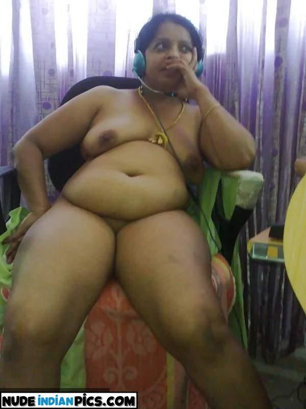 Shwetashree Devis Chubby Nude Selfies Couples