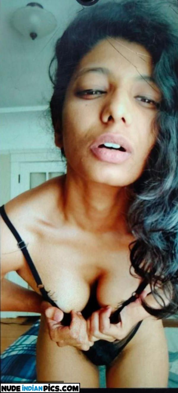 Swara Malayali Girl Sex Chat Pics
