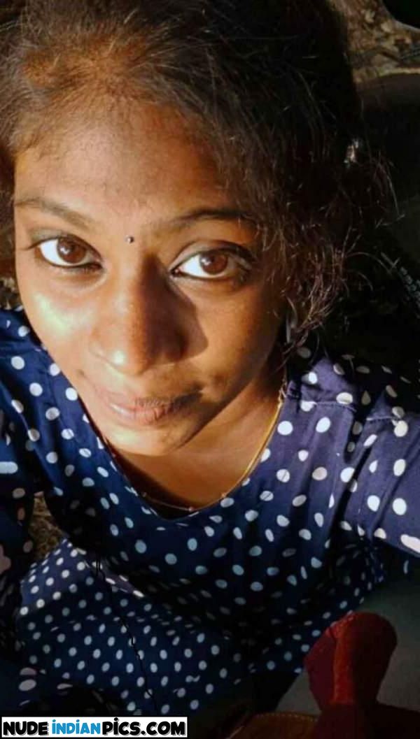 Tamil Ki Sundar Nangi Photo