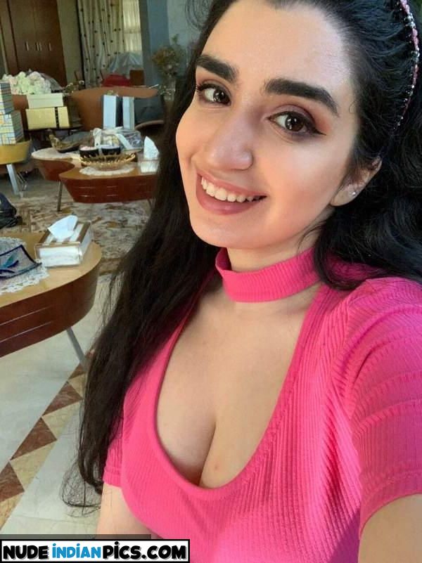 Task Create A Mallu Aunty Hot Photos