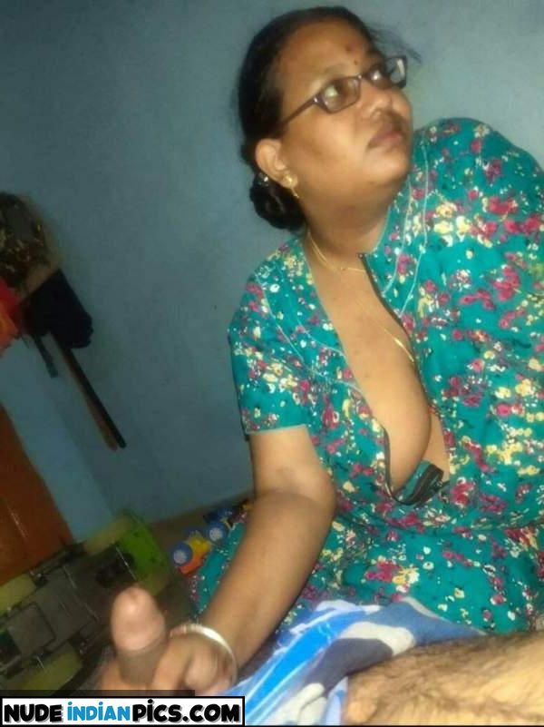 Telugu Bhabhi Kaushaliyas Hot Nude Indian