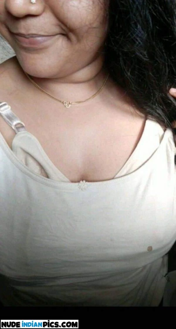Telugu Bhabhi Kaushaliyas Images Of Naked Housewives