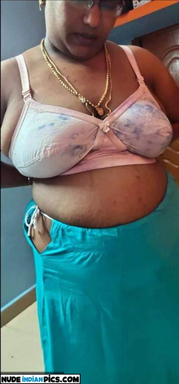 Telugu Bhabhi Kaushaliyas Mallu Aunty Nude Image