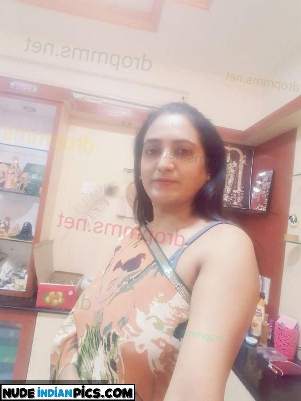 Title Aunty Priyankas Indian Pussy Fingering