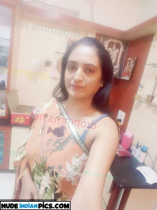 Title Aunty Priyankas Nude Cute Teens Pics