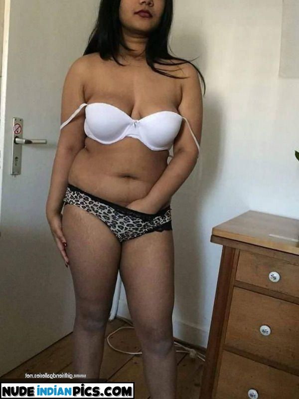 Title Komal Kaurs Desiporn