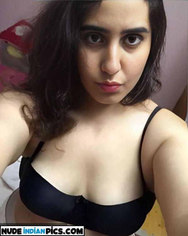 Title Komal Kaurs Indian Nude Phots