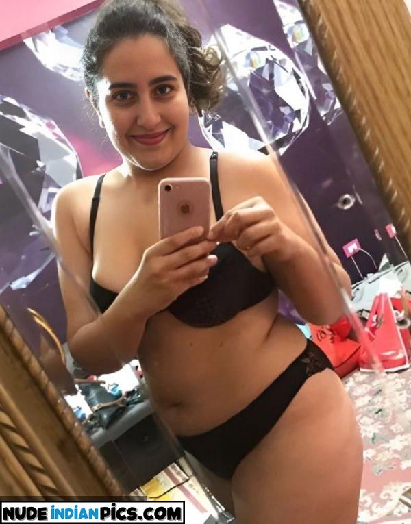 Title Komal Kaurs Indian Village Aunty Nude Photos