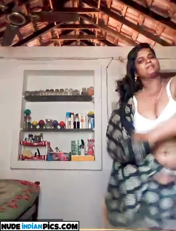 Title Mature Nalini Tamil Nude Aunty Photos