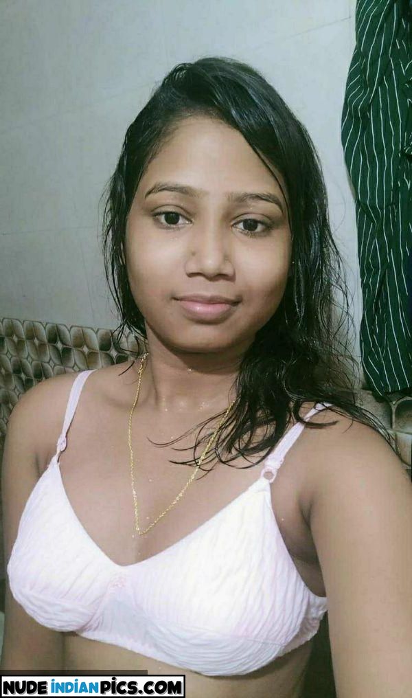 Title Sizzling Seema Lund Ki Photo Image