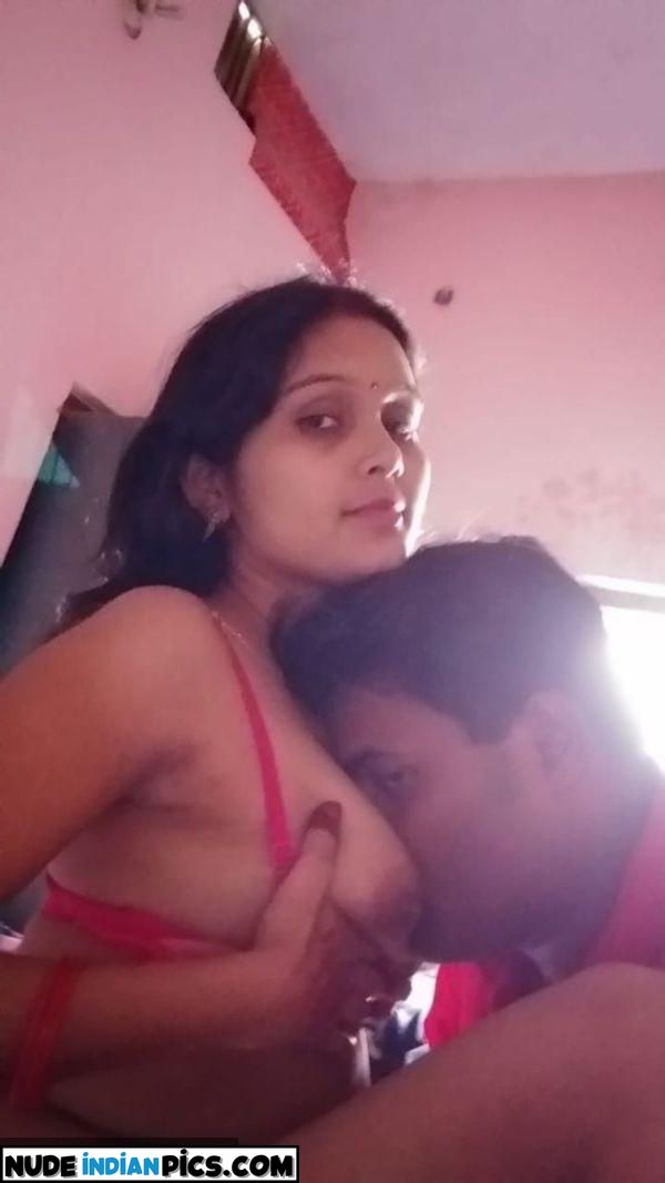 Title Sizzling Seema Model Nude Pic