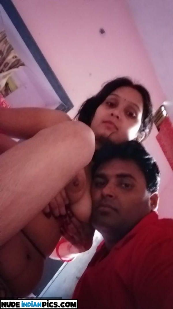 Title Sizzling Seema Nude Selfie Gf