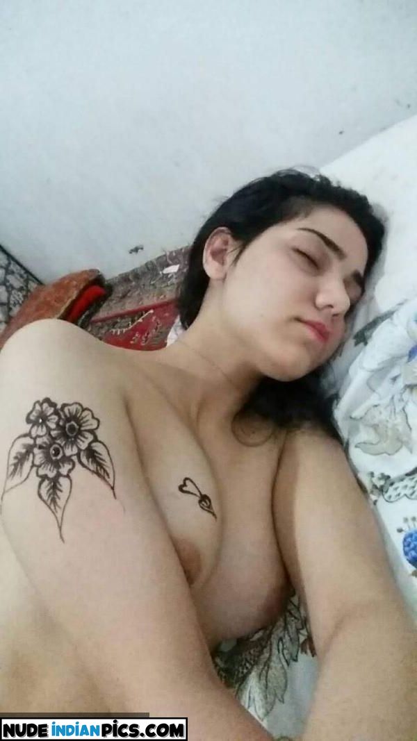 Zarina Khans Desi Blowjop Pics