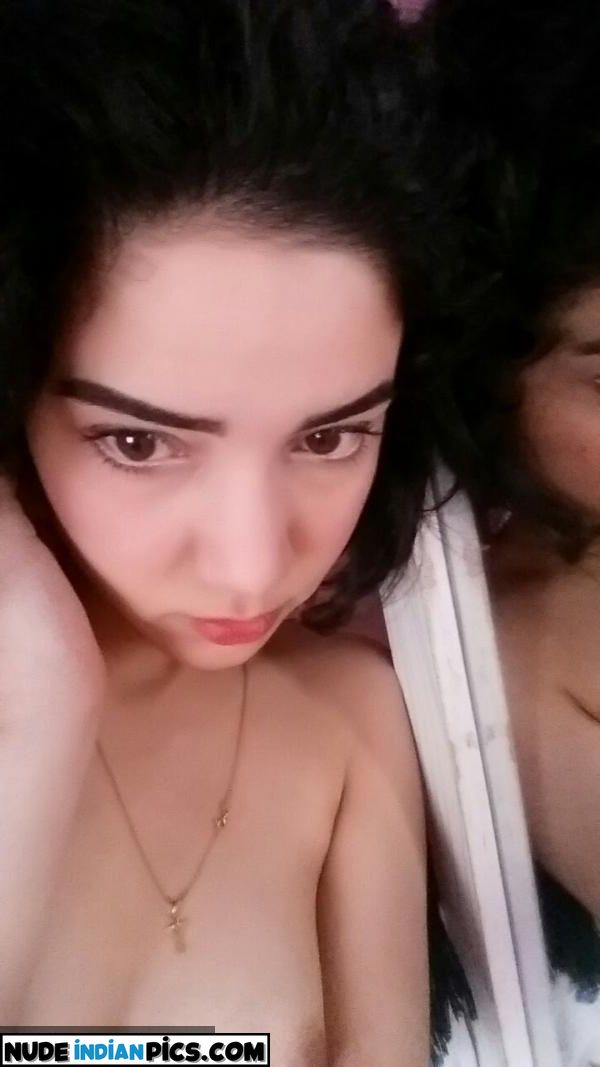 Zarina Khans Desi Indian Girls Nude Picture