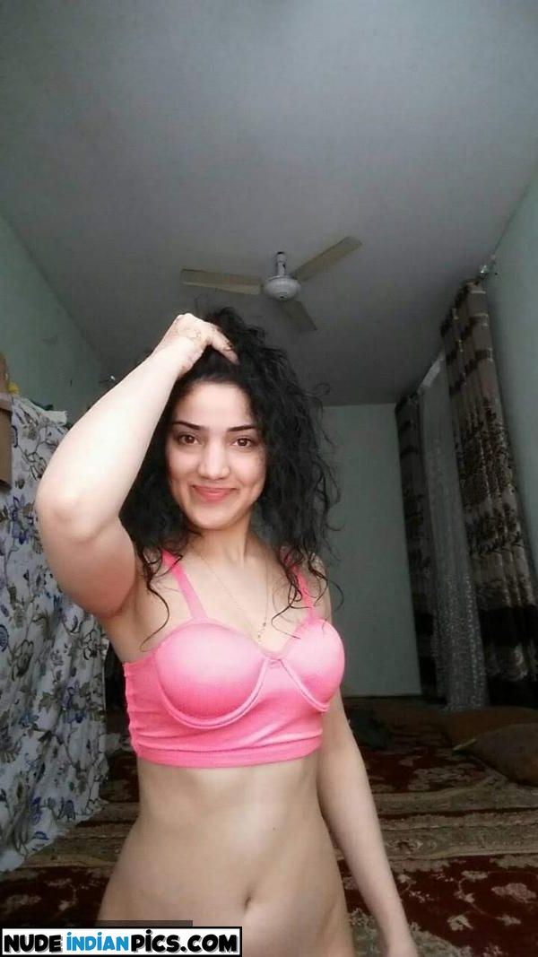Zarina Khans Desi Naked Selfie Babes